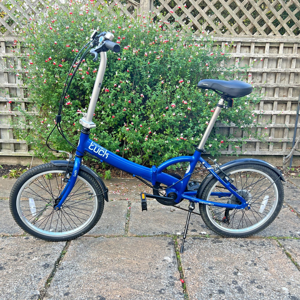 Apollo Tuck Folding Bicycle – Lightweight Steel Frame, 6‑Speed, Compact Fold.