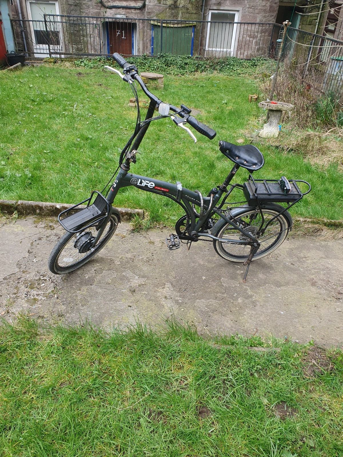 eLife Infusion Power Assisted Folding Bike 24V 250W, 20-inch wheels Grey  dd4