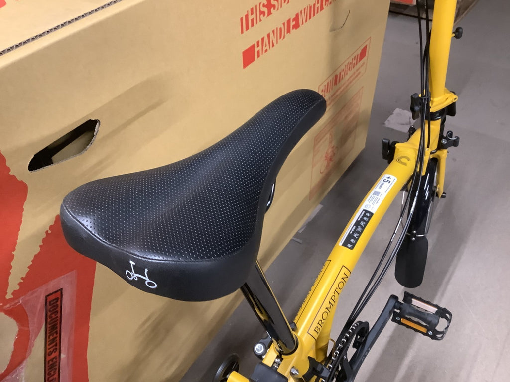Brompton C Line 12 Speed Mid Bar Folding Bike 2025 12 Speed Bumblebee Yellow