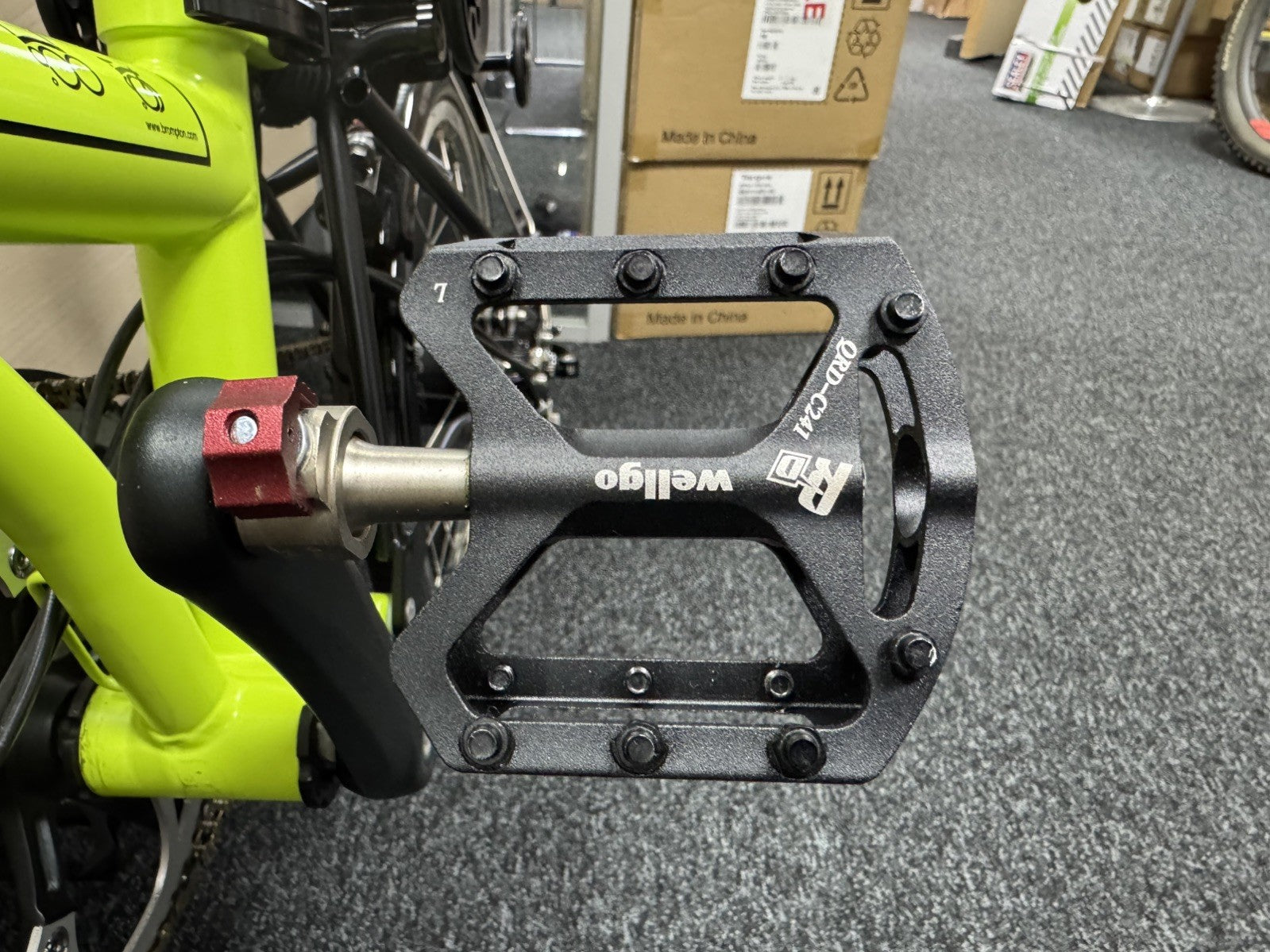 BROMPTON M6R WITH ROHLOFF CONVERSION BY KINETICS OF GLASGOW, FULLY CUSTOMISED