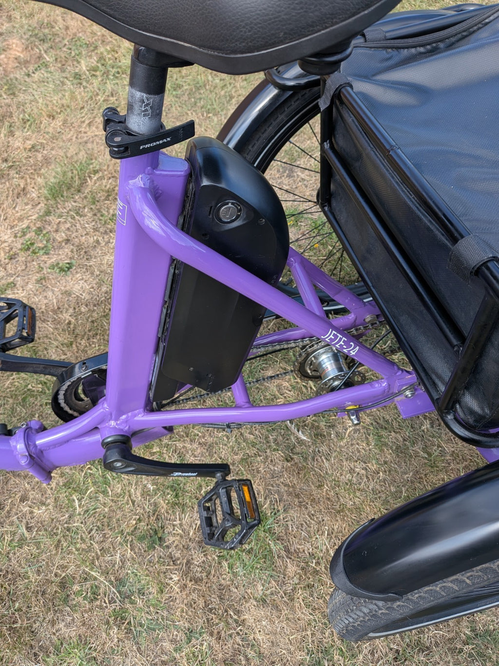 Jorvik JET-E Elite Folding Electric Tricycle,24"  Wheels Excellent Condition
