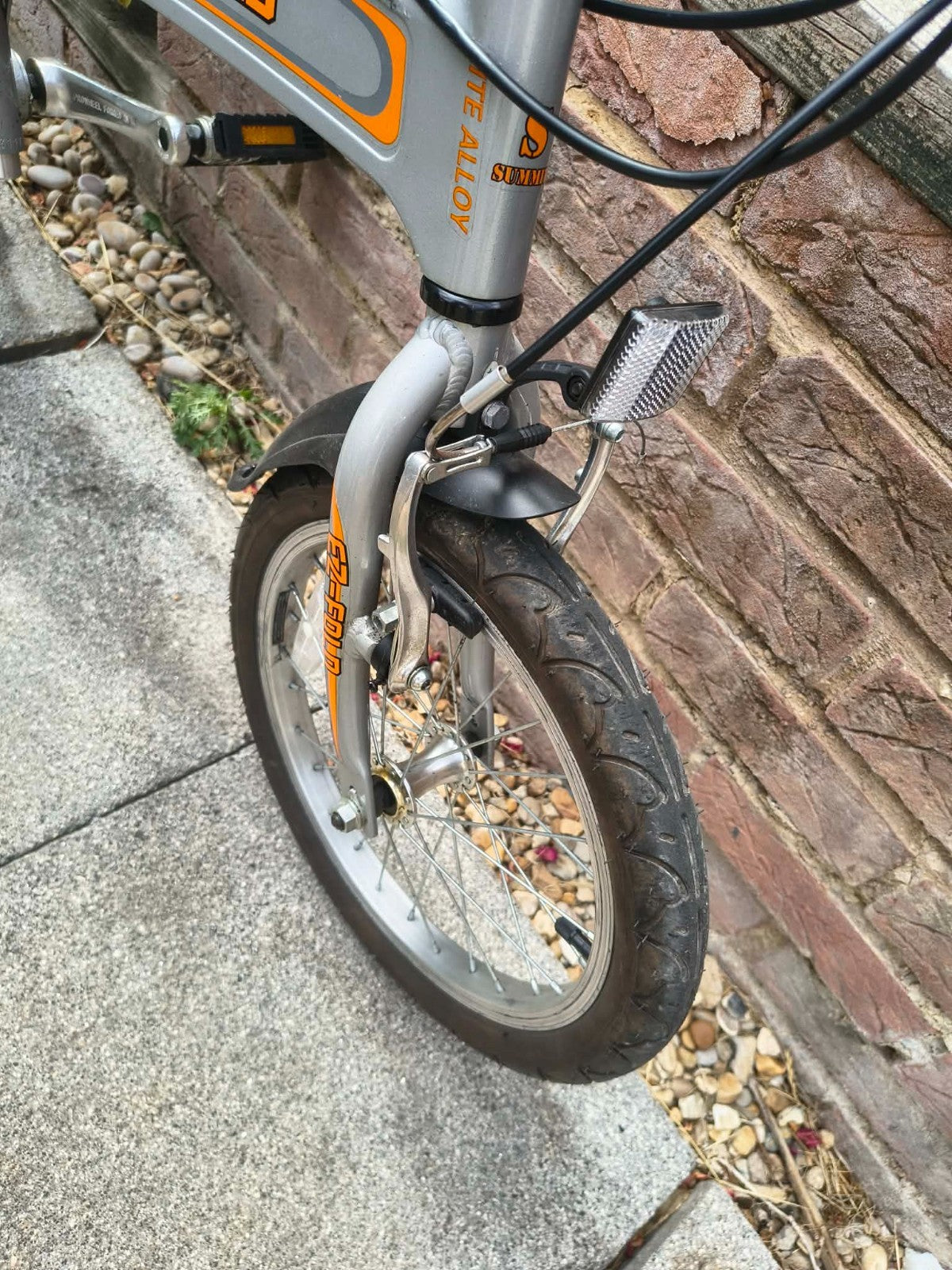 Summit ez-fold folding bike 16" wheels