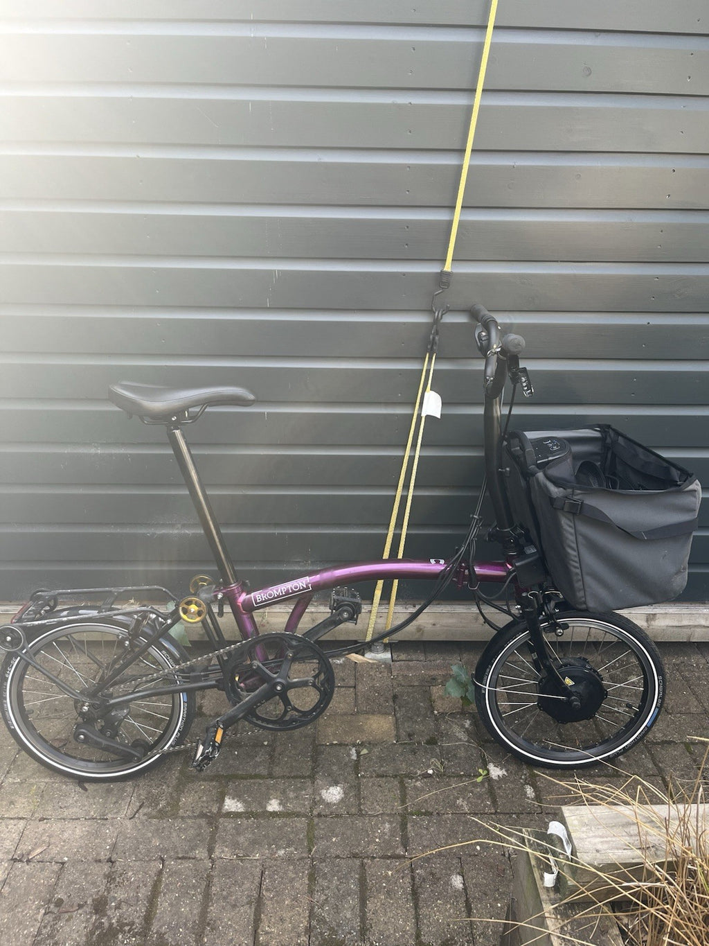 Brompton Elctrc C Line 4-Speed in Amethyst Lacquer