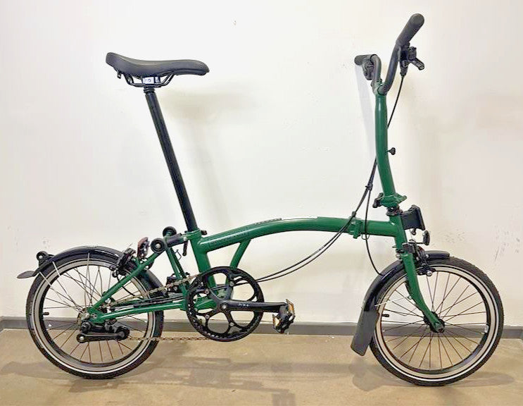 Brompton C Line 2 Speed 2023 Mid Handlebar Folding Bike - Racing Green