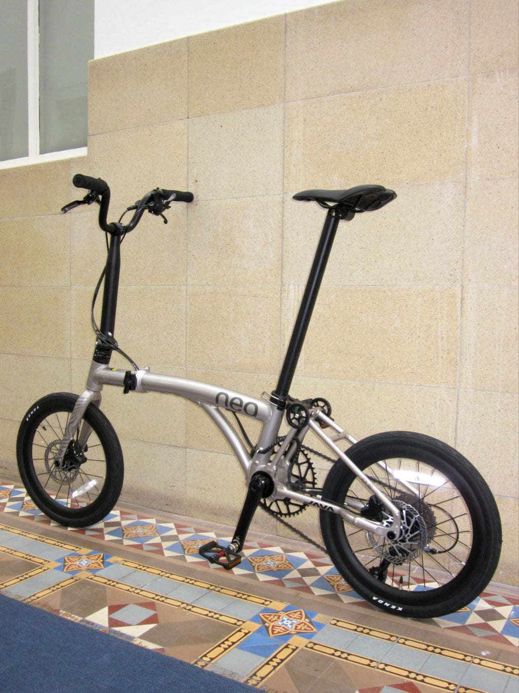 Java Neo 3 16 Inch Trifold Folding Bike (Brompton Aluminum Frame Shimano 9 Speed