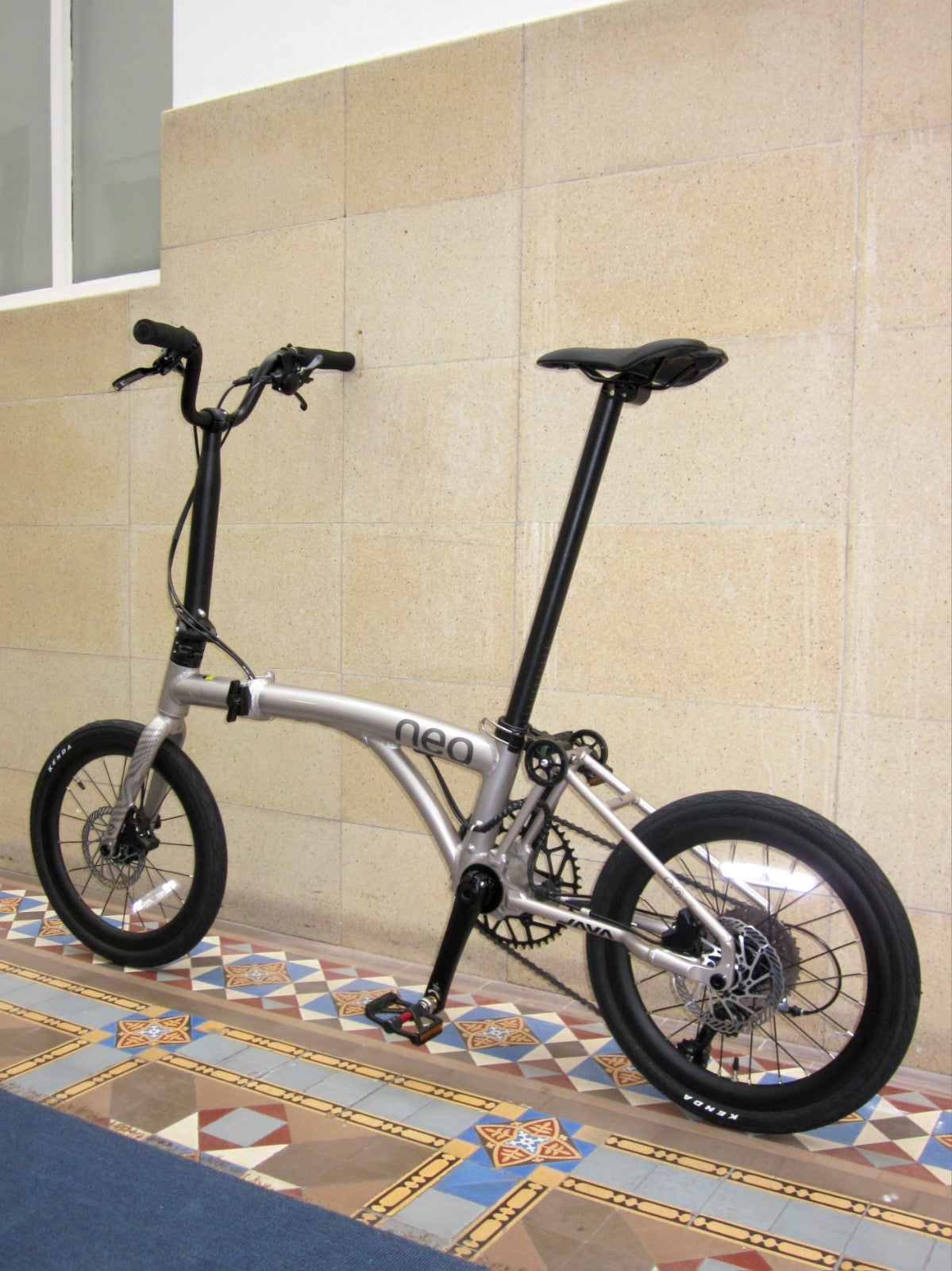 Java Neo 3 16 Inch Trifold Folding Bike (Brompton Aluminum Frame Shimano 9 Speed