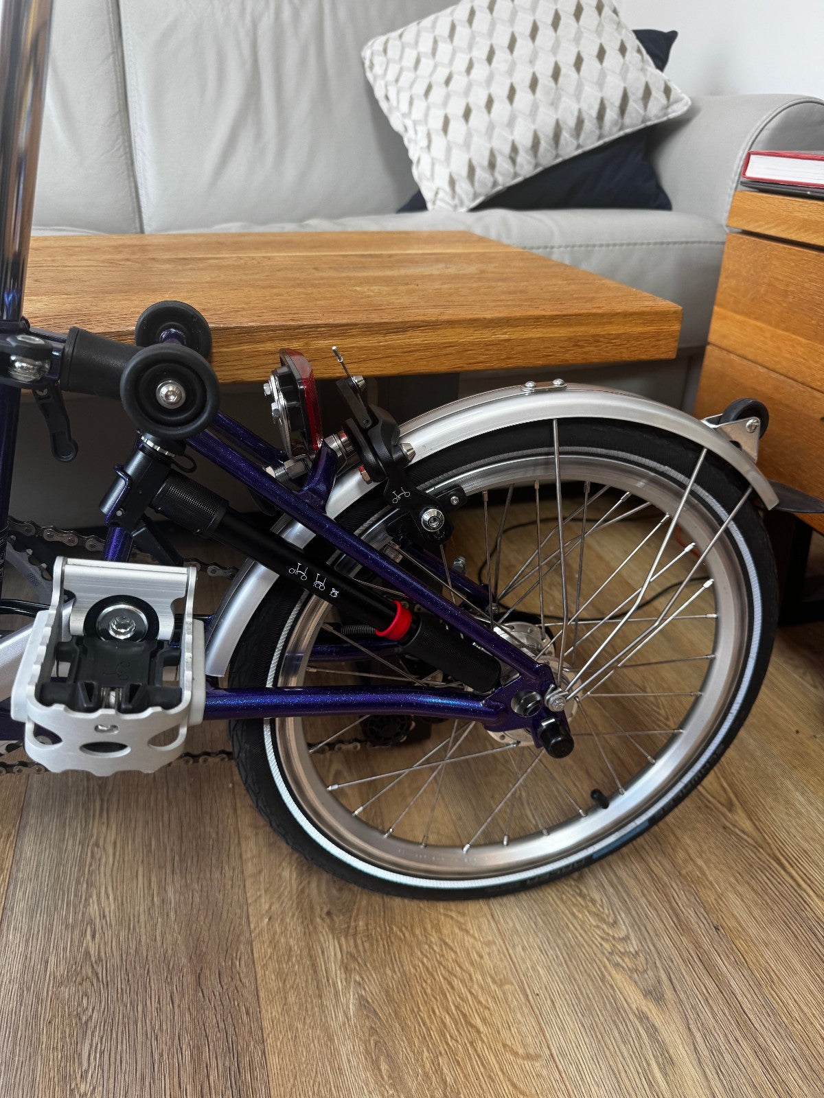 Brompton M6L Folding Bicycle - PURPLE METALLIC - 6 Speed - MINT