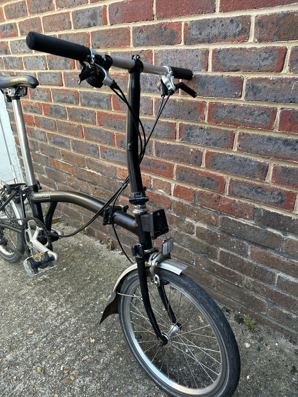 Brompton M6R Black Folding Bike 6-Speed,  2020 Model