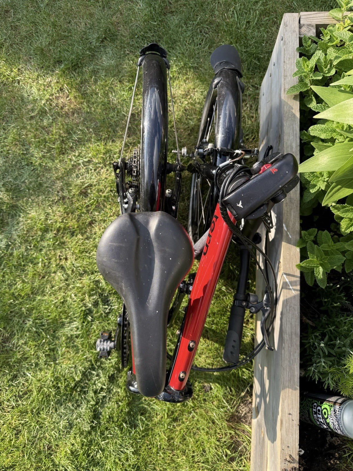 Tern Link D8 Folding Bike - Lightweight In Good Condition