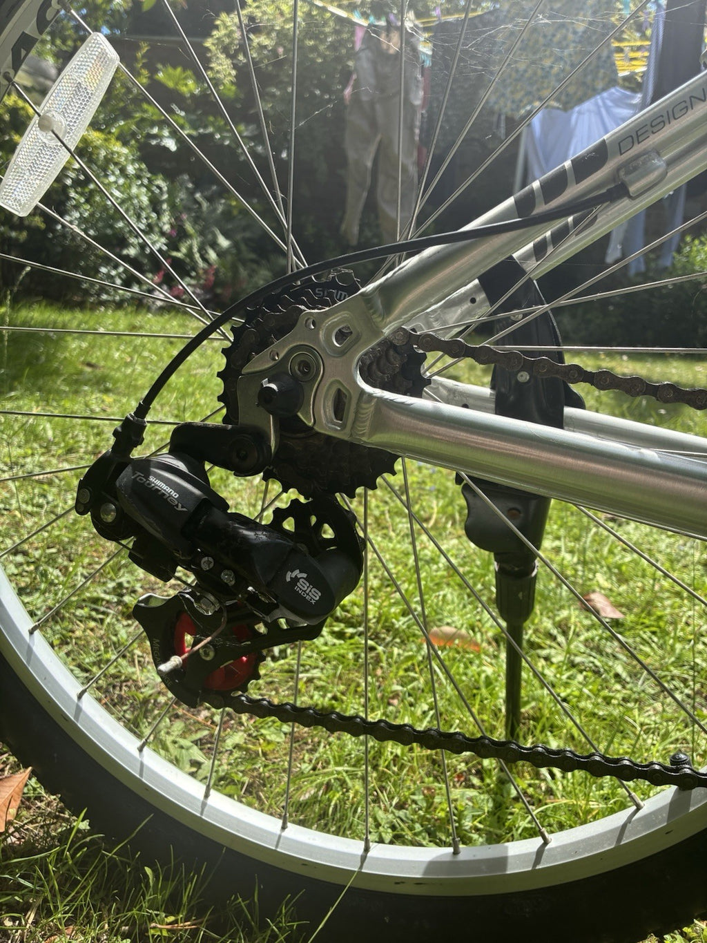 Dahon Espresso Full Sized Folding Bike - 26 inch wheels, medium frame