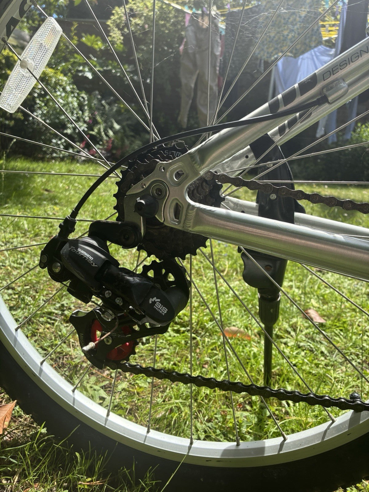 Dahon Espresso Full Sized Folding Bike - 26 inch wheels, medium frame
