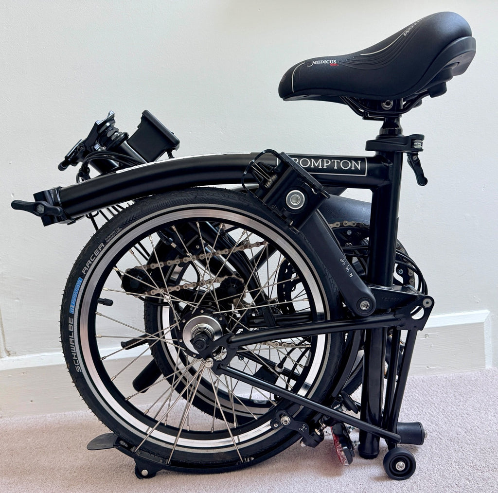 BRAND NEW 2025 BROMPTON C Line 6-speed, Low Handlebar, Folding Bike, Matt Black