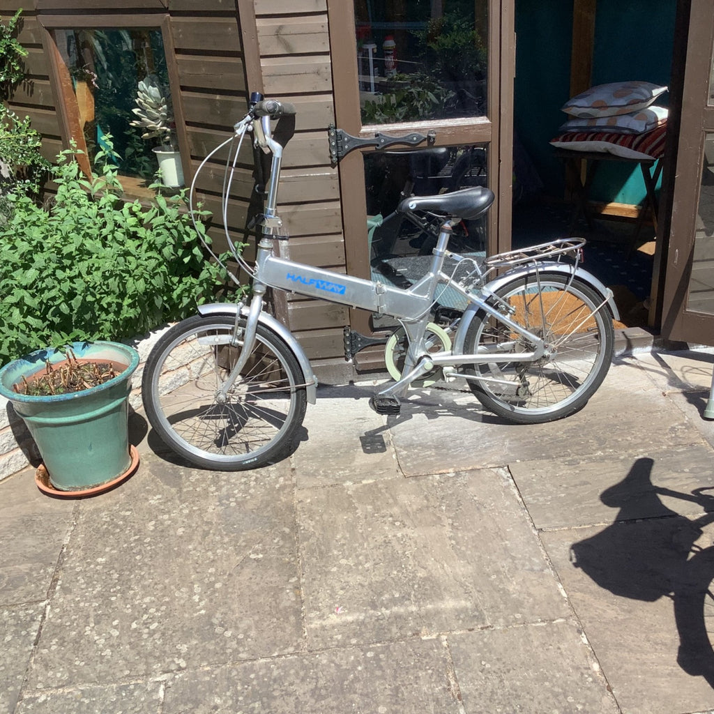 Adult Giant Halfway Folding Bicycle 20” Wheels