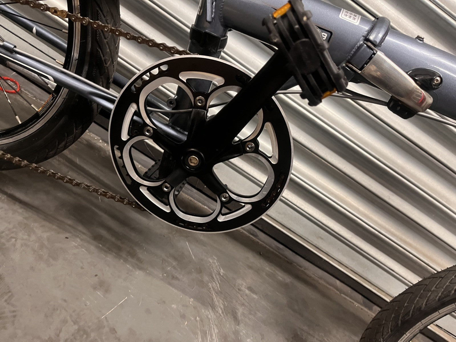 Dahon Archer P8 City Bike 8 Speed Folding Bike