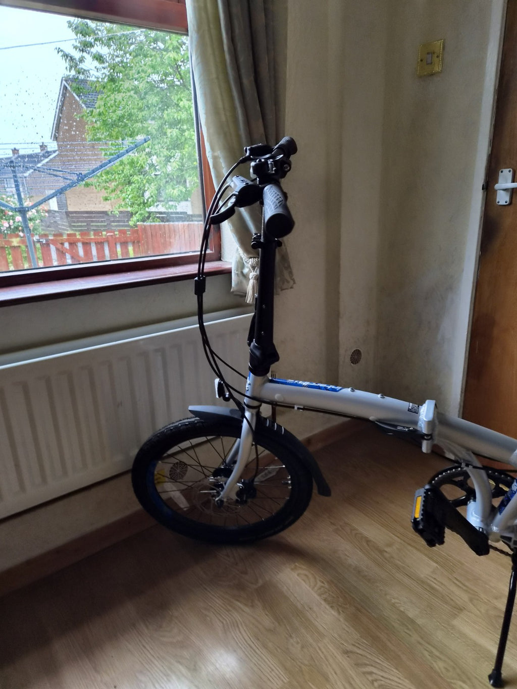 Carrera Intercity Folding Bike