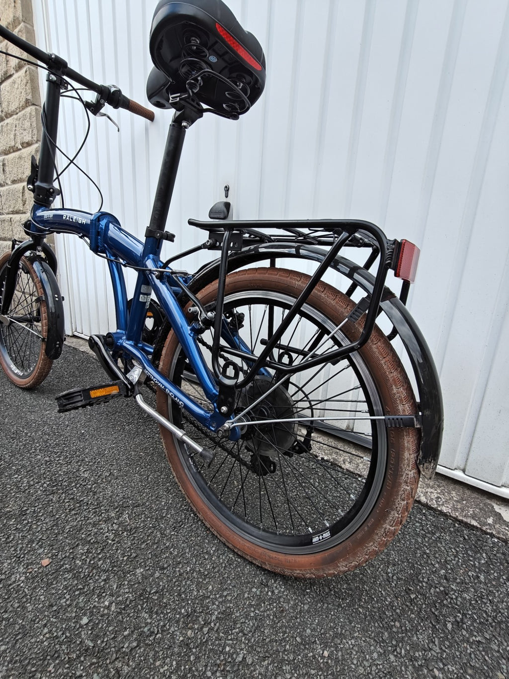 Raleigh stow-a-way Folding Bike 7 Speed