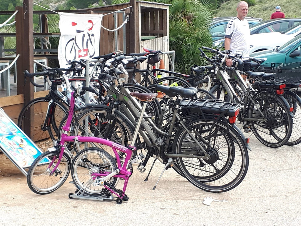 Brompton C Line Folding Bike – Rare Hot Pink + B&W Hard Case + Pink Bag