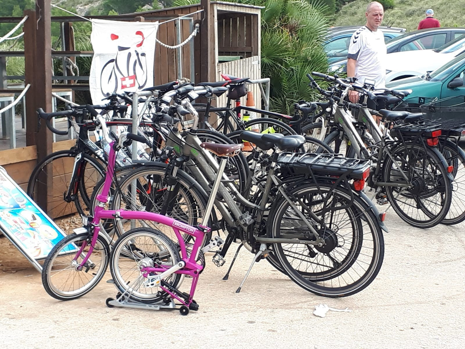 Brompton C Line Folding Bike – Rare Hot Pink + B&W Hard Case + Pink Bag