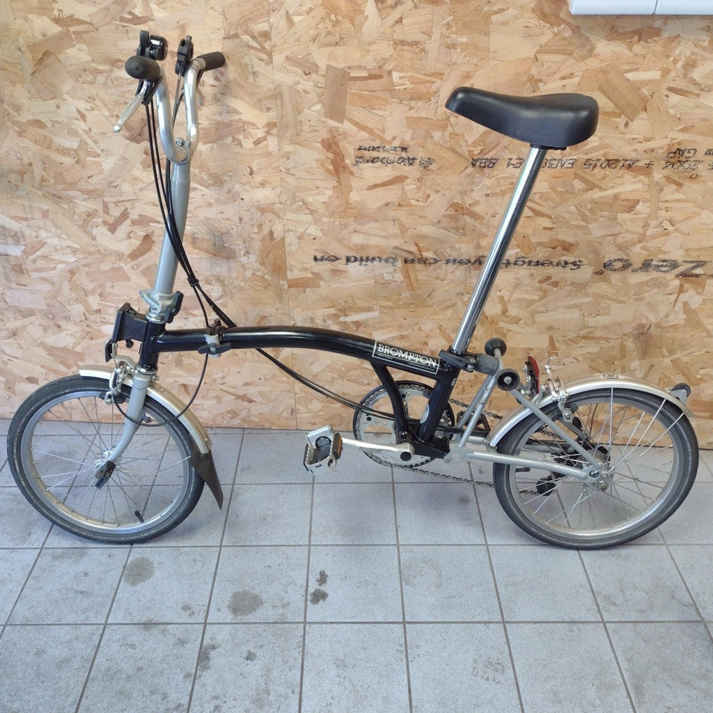 Brompton M6L 2007 Folding Bike Black Serviced Ready To Ride Six-Speed Hub Gear
