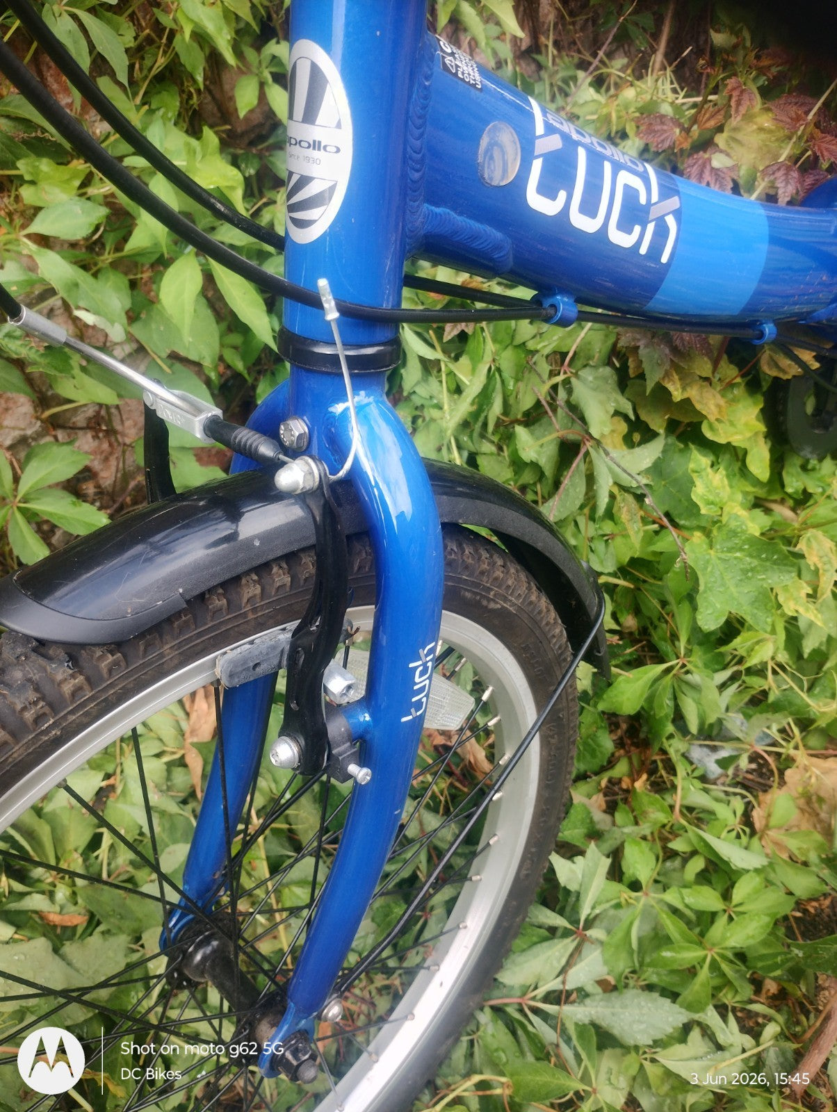 Apollo Tuck Folding Bike 20" Wheels, 6 speed, Blue