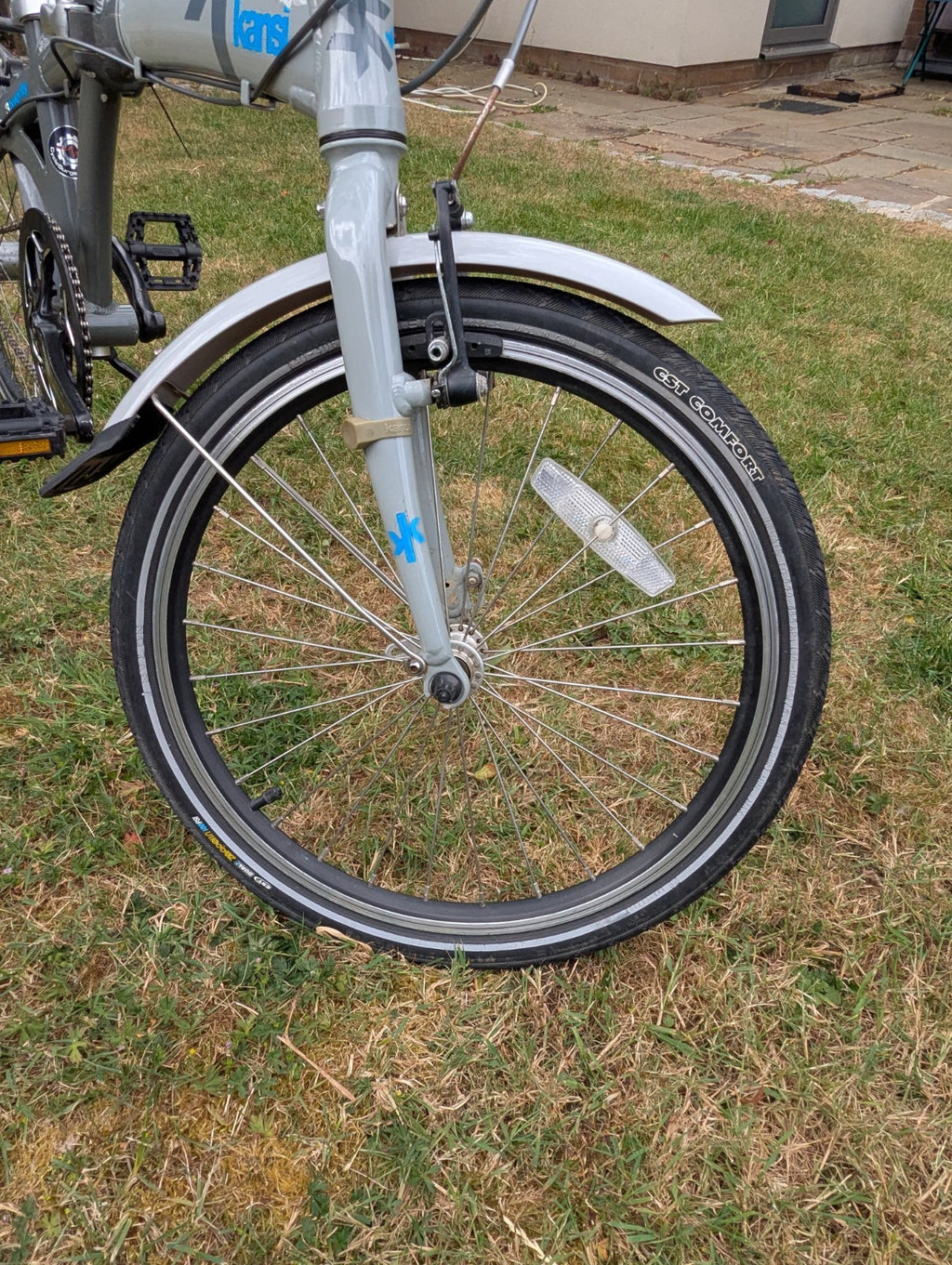 Kansi 3Twenty Folding Bike 20" 3-Speed White/Grey — Good condition