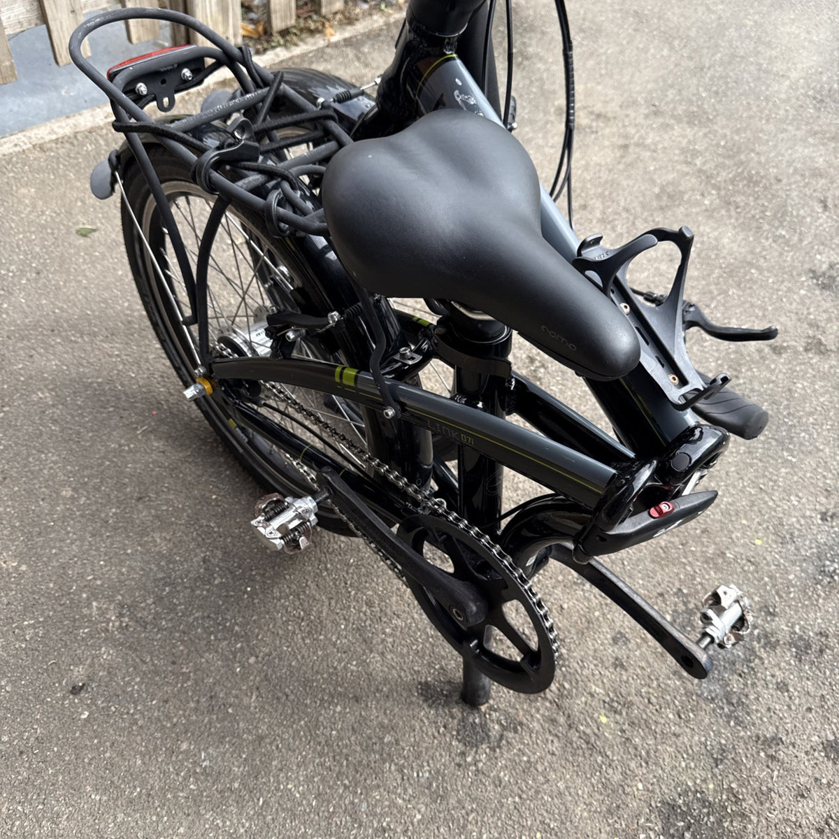 Tern Link D7i  Folding Bike 7-Speed V-Brakes Rack Mudguards Black/Grey