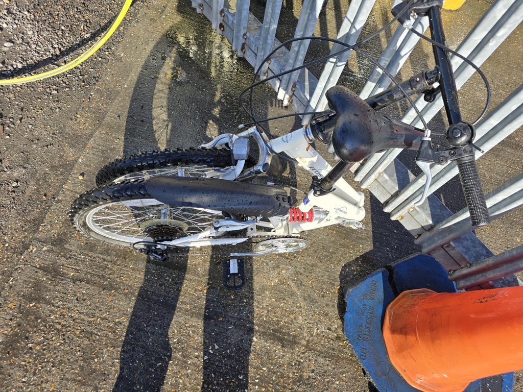 Folder Bike. ECOSMO.. VERY GOODCONDITION ONLY 2 SCRAC ONLY FOR £130.CASH IN HAND