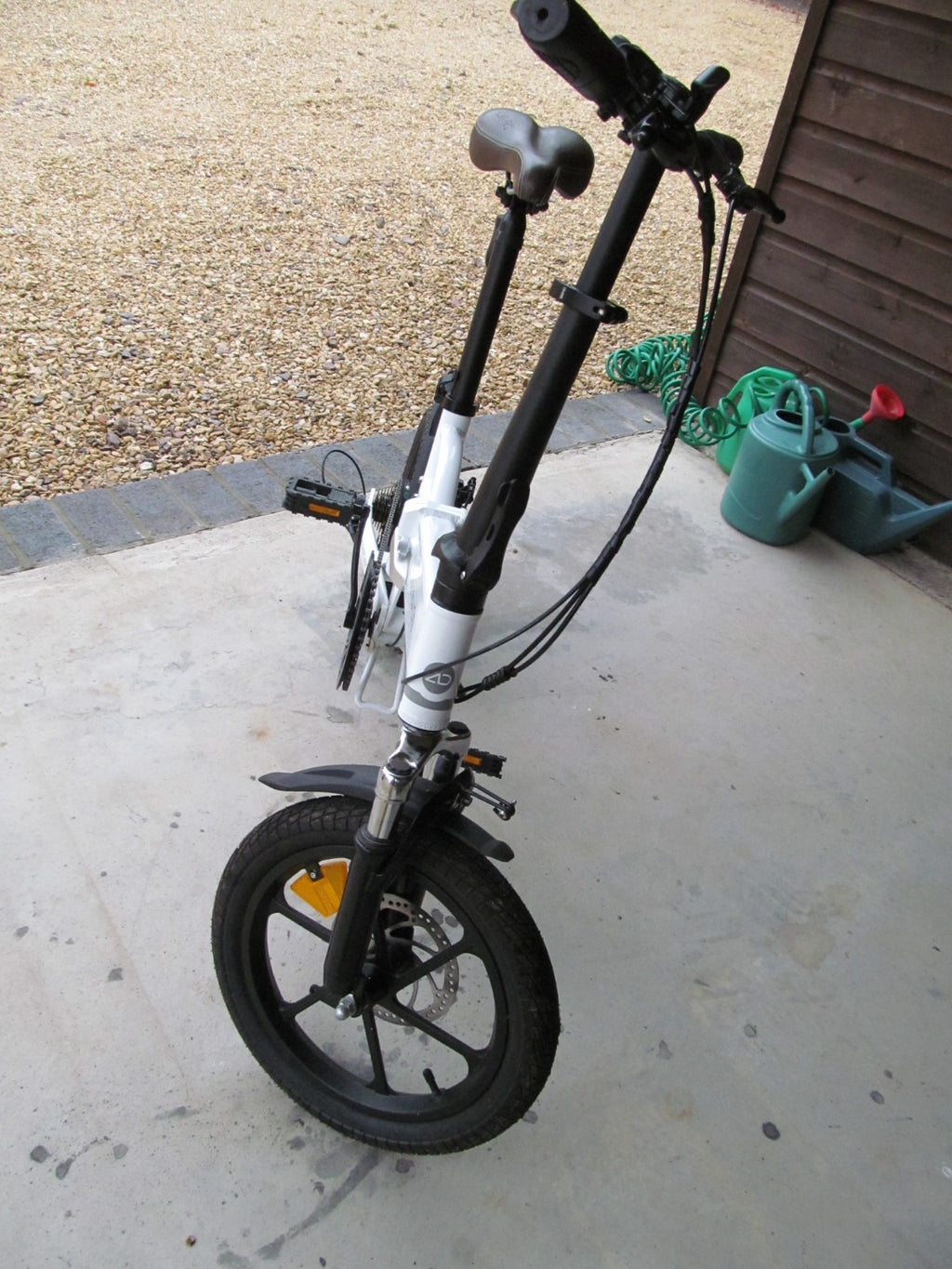 ADO Cross Your City Folding Bike, Suspension, mudguards, rides well, stops well