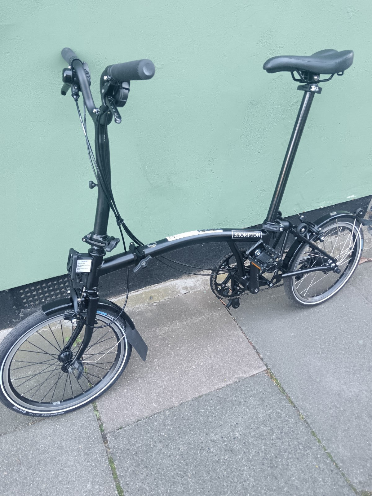 Brompton M6L BLACK EDITION 2025 Folding Bike Excellent Condition