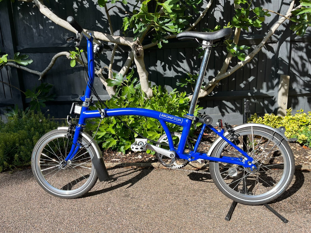 Brompton C Line Utility - 3 speed - Piccadilly Blue
