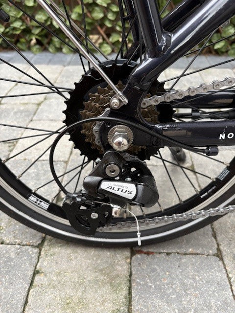 Raleigh Stow-E-Way Folding 7-Speed 20" Wheel E--Bike