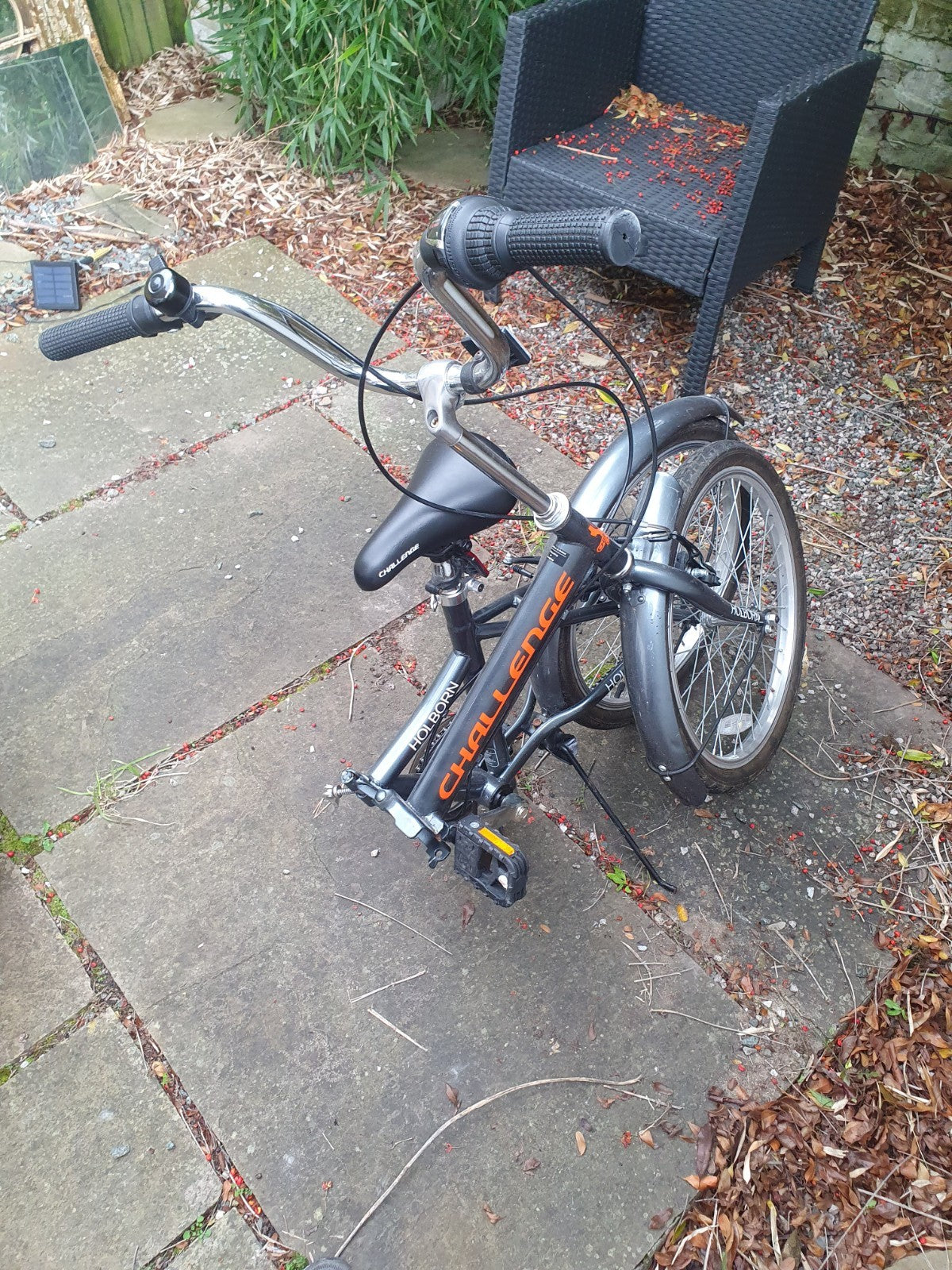 Holborn Challenge 20-inch Wheels Folding Bike Unisex With 6 Gears.