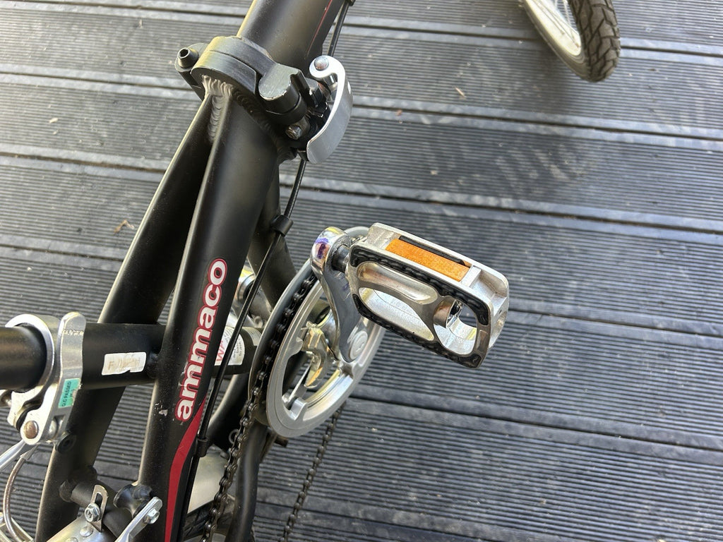 Ammaco Pakka Lite compact bike 16” Wheels