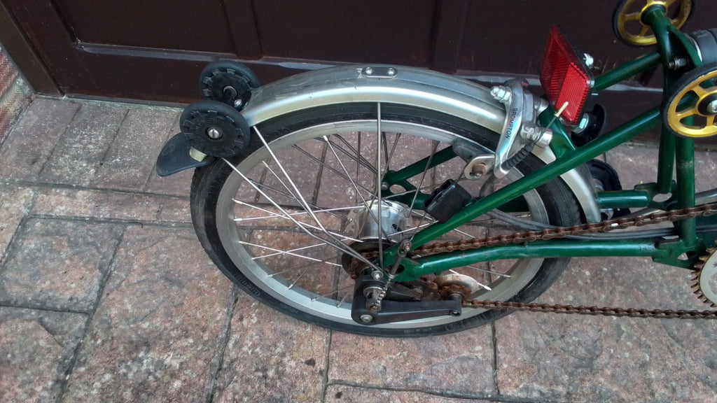 Brompton Folding Bike 3-Speed, Green.  Good Condition And  Ready For Use.