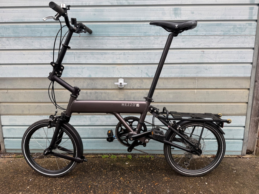 Mezzo D9 folding bike graphite grey very good original condition