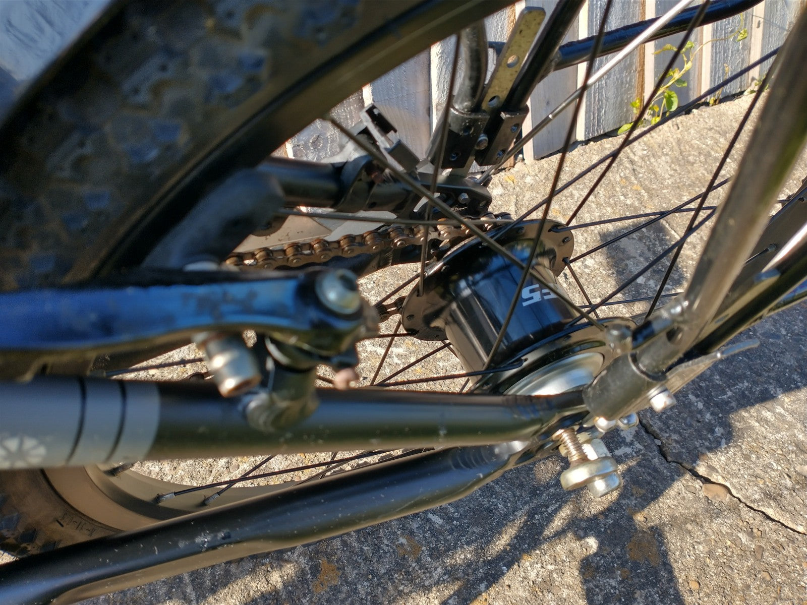 Dahon Vitesse 7005 Folding Bike 7-Speed, 20-inch, Black  USED