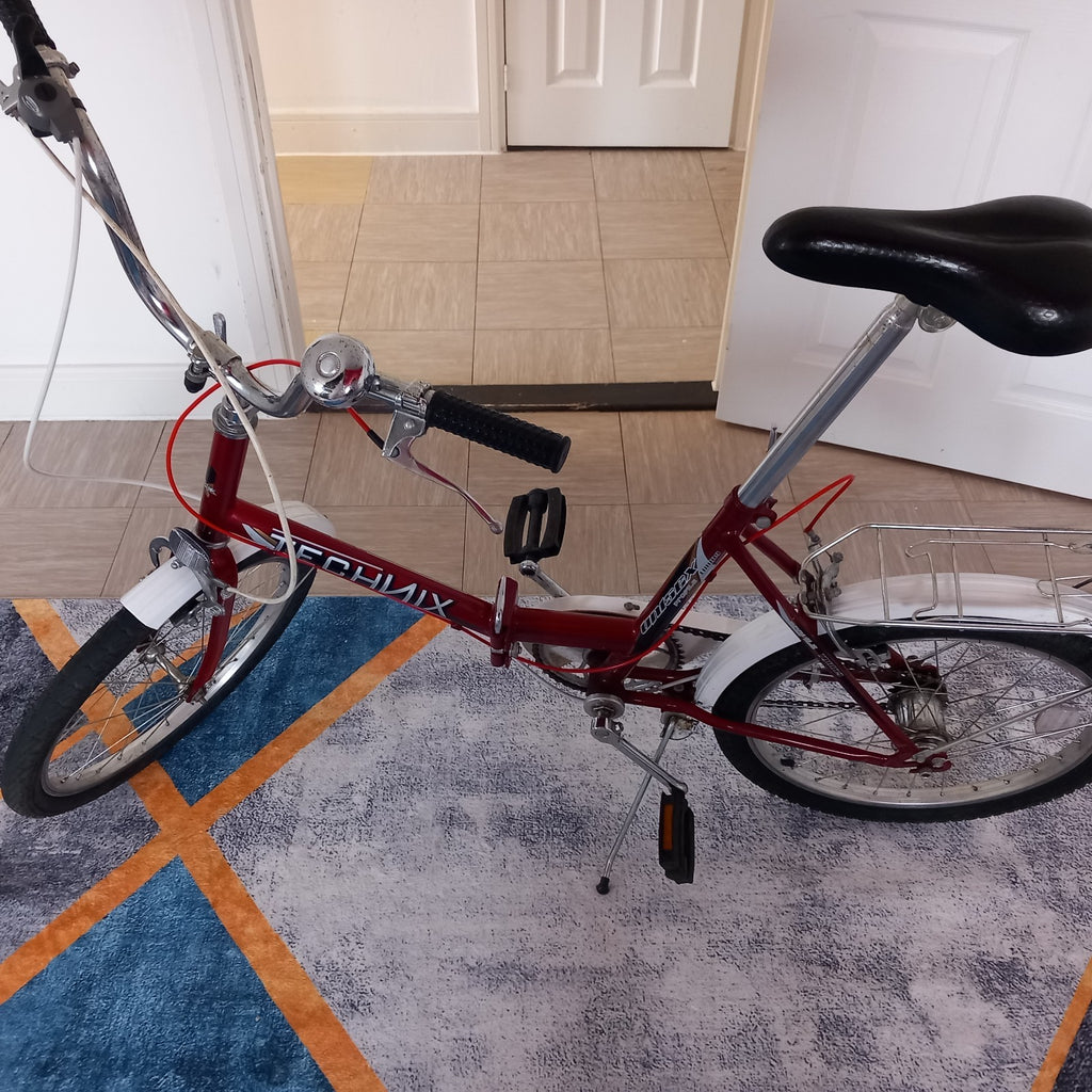 Technix Retro Folding Bike Red/White/Crome. Mudguards. Kickstand. Reflectors