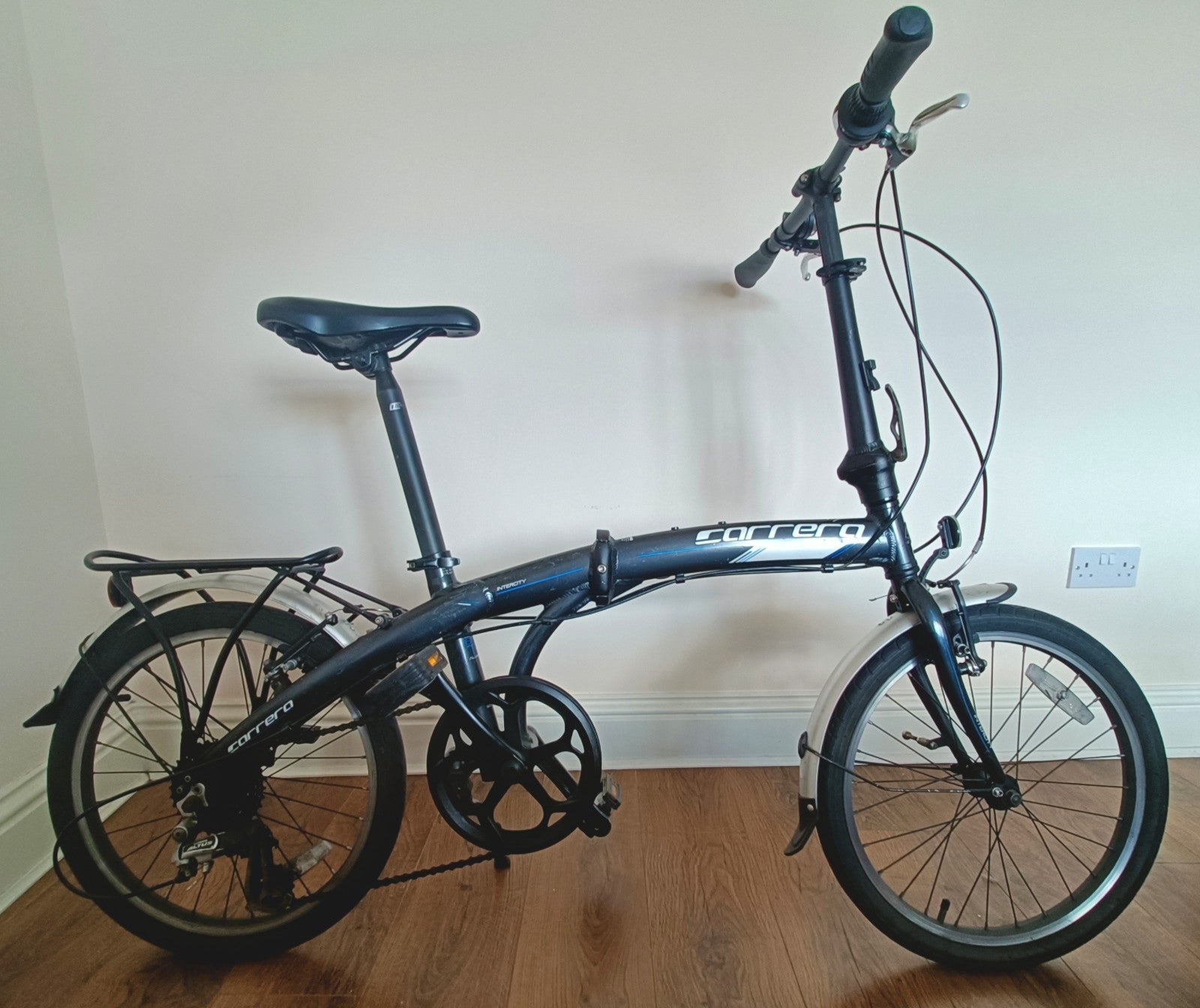 Carrera Intercity Folding Bicycle (bike, used)