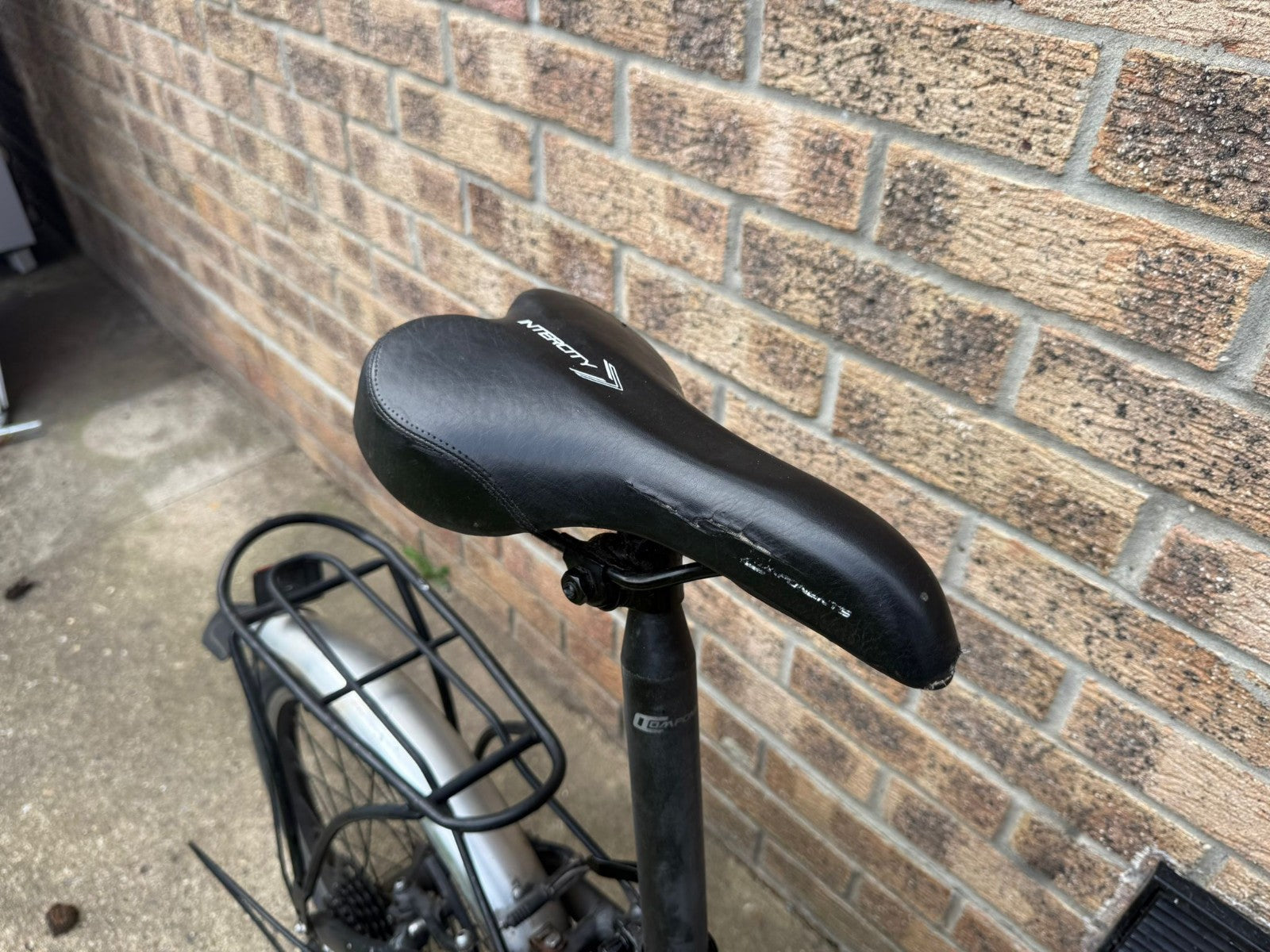 Carrera Intercity Folding Bike - Folding Commuter Bike