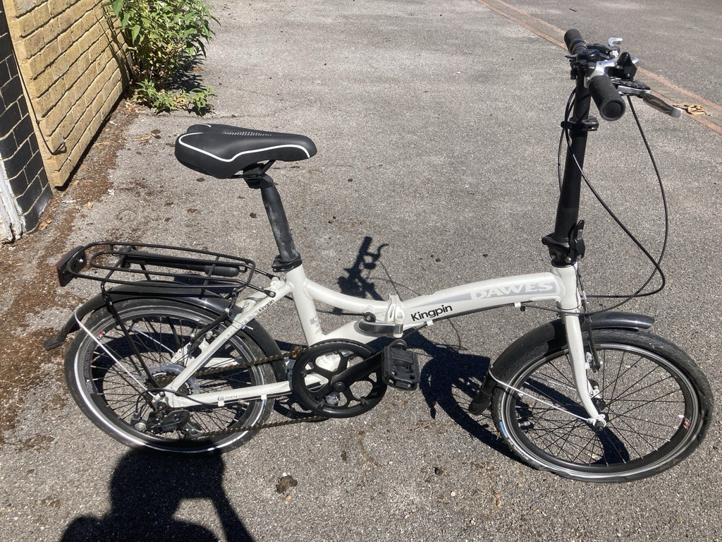 Dawes Kingpin 20in Folding Bike White/Black Rear Rack Mudguards