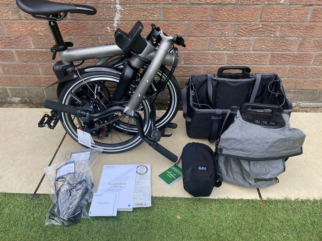 Brompton T Line 4 Speed virtually brand-new.