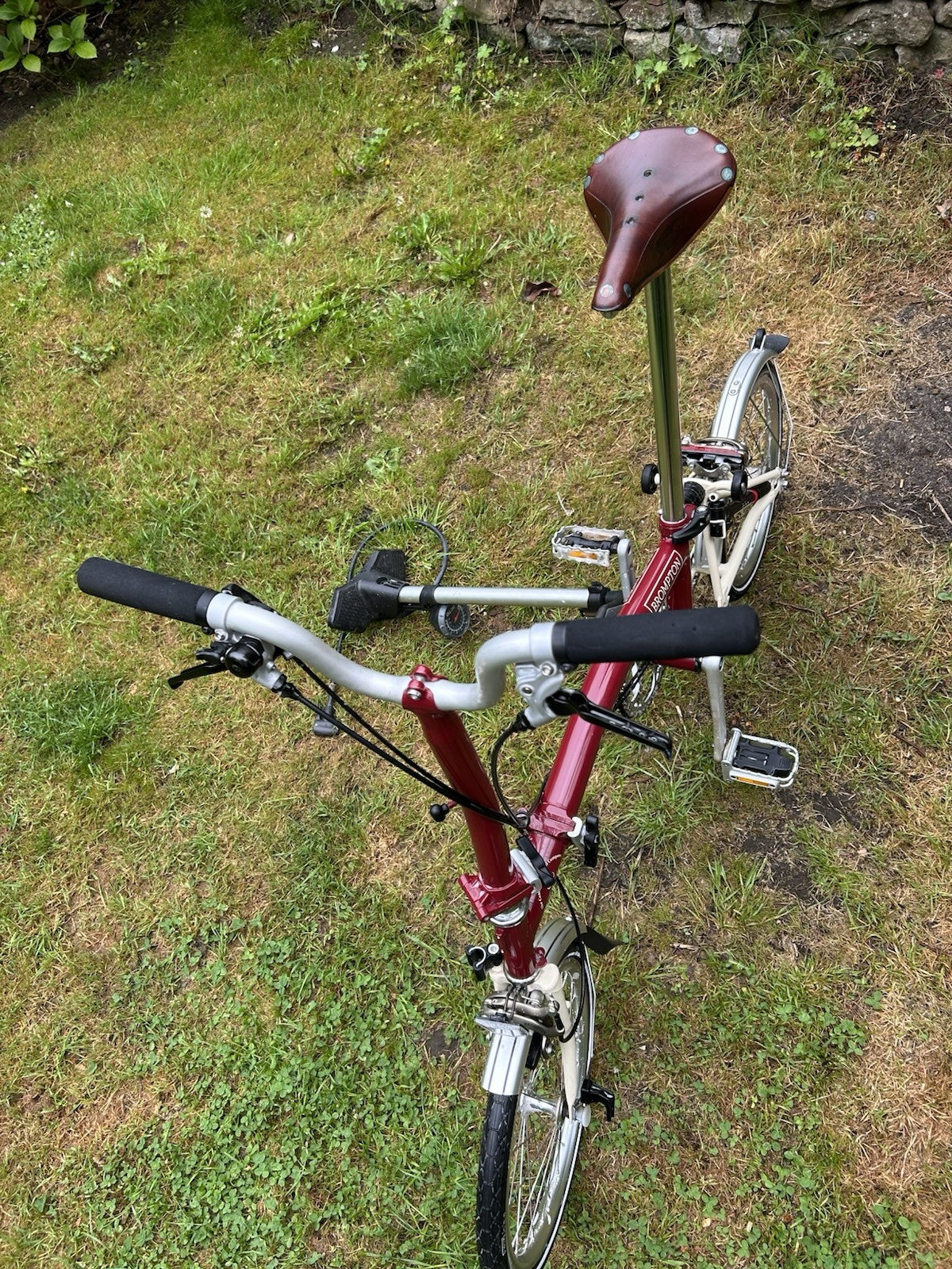 Brompton x Cambridge Satchel Folding Bike 3-Speed Red - Special Edition