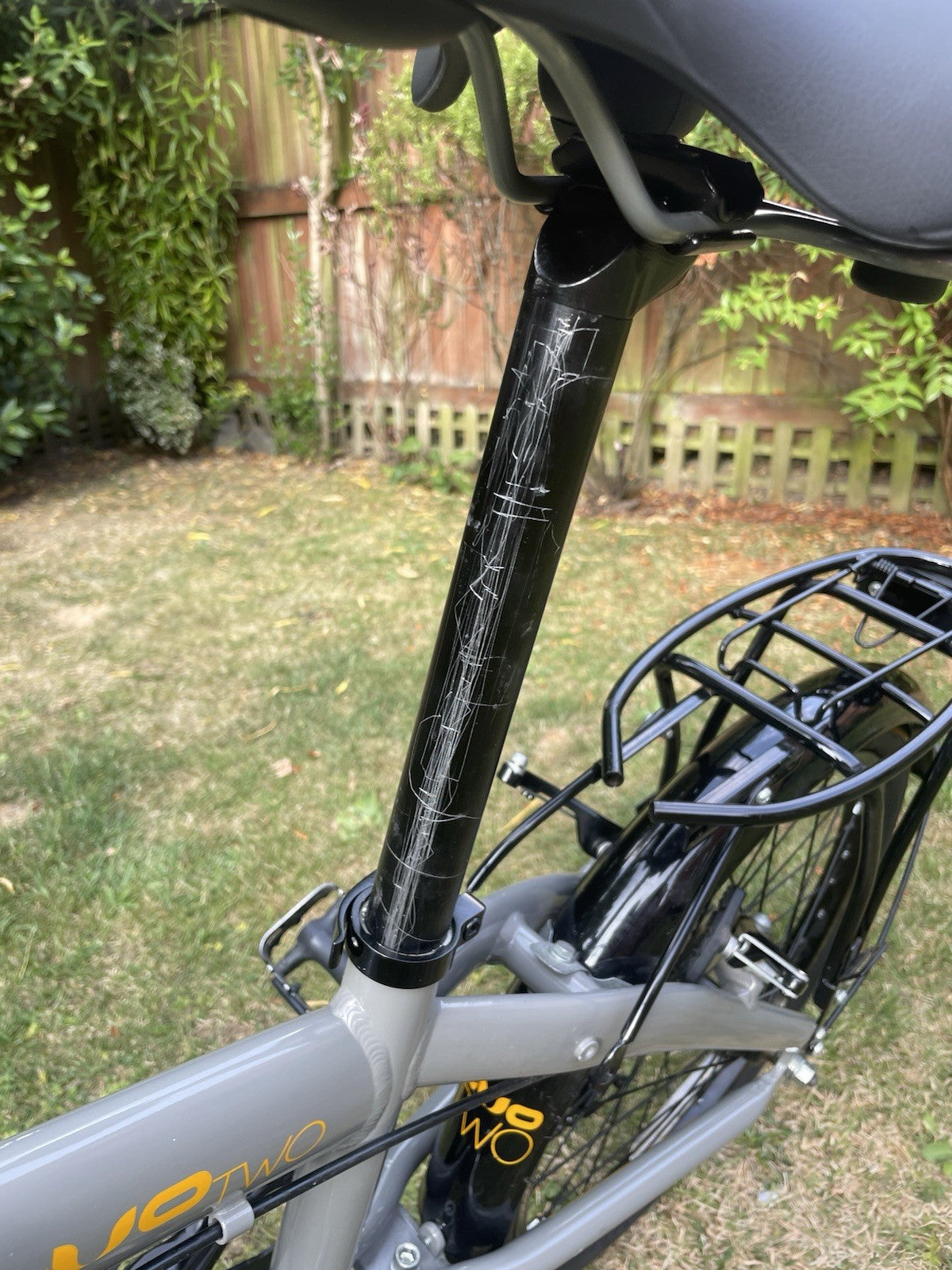 Raleigh Evo 2 Folding Bike 7-Speed Shimano Gears - Grey / Black