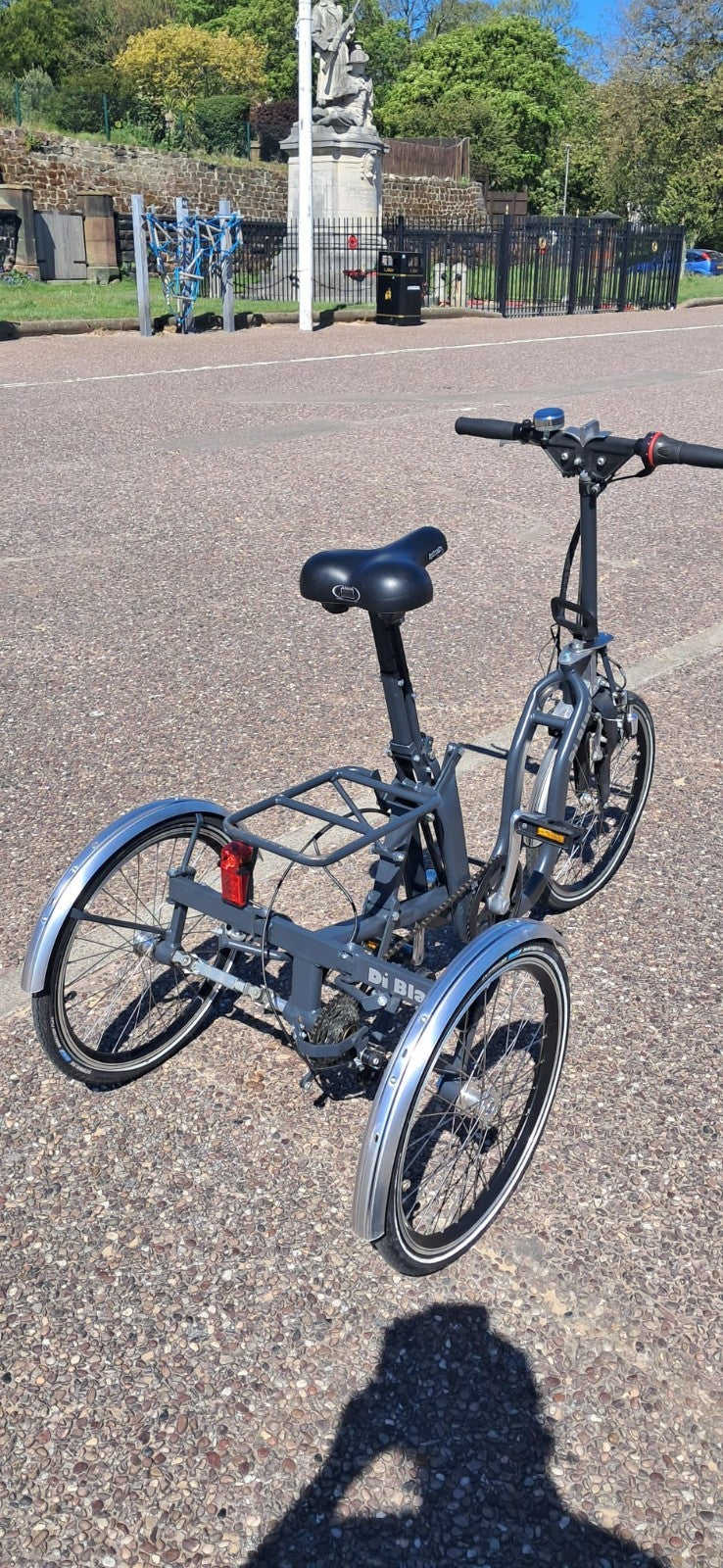 Di Blasi R32 Adult Folding Tricycle (compact folded) Excellent condition.
