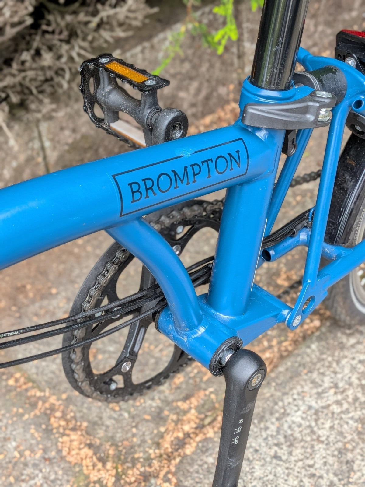 Brompton C Line Explore 2024 Folding Bike 6-Speed, Mid-Bar Ocean Blue
