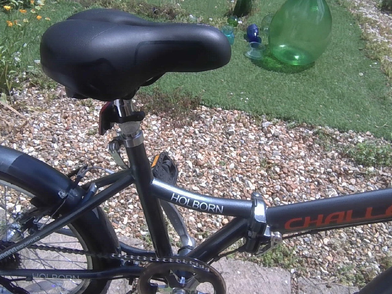Folding Bicycle, Adults size 20 inch wheels condition used. Collection only!
