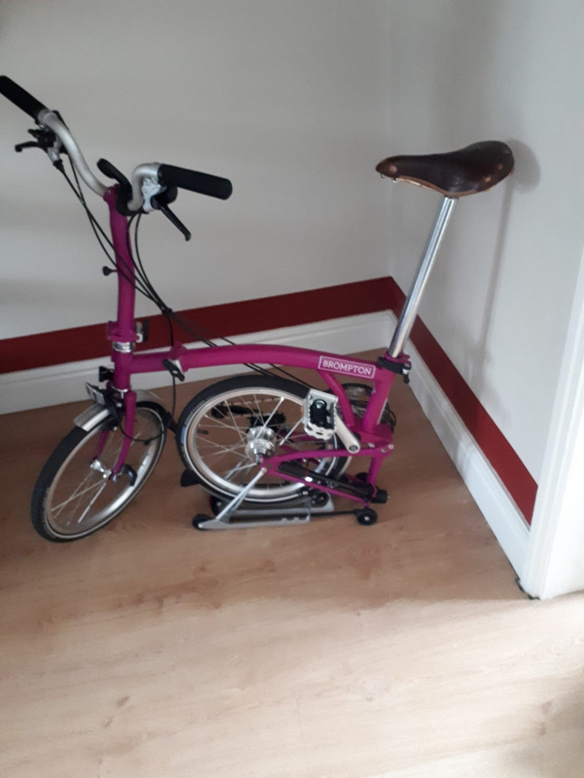 Brompton C Line Folding Bike – Rare Hot Pink + B&W Hard Case + Pink Bag