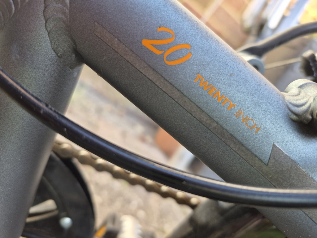 Raleigh Stowaway 20 inch folding bike