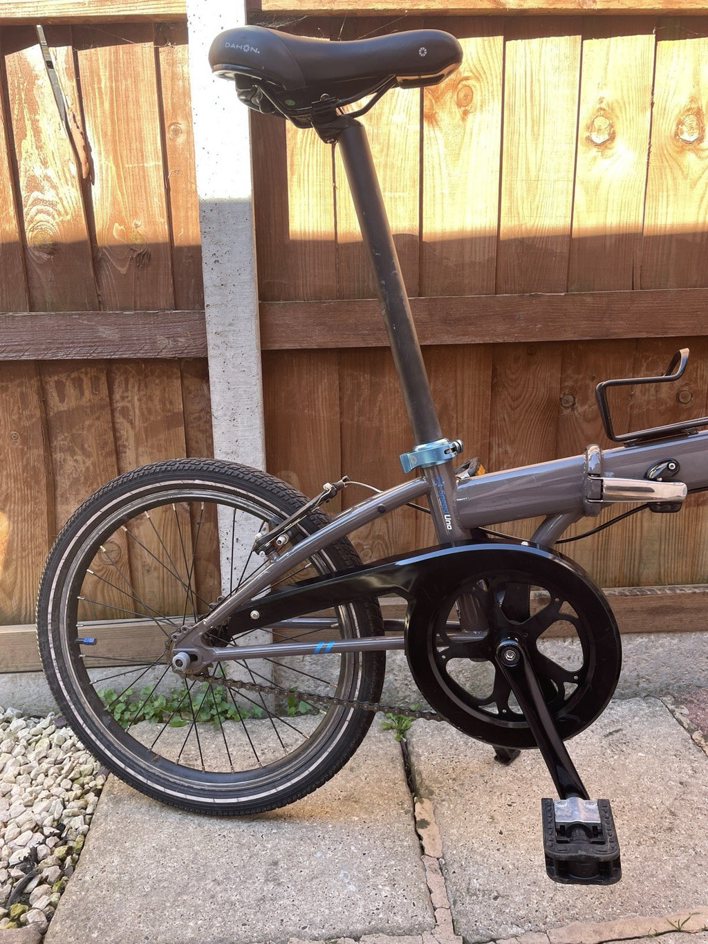 Dahon Speed UNO Folding Bicycle With Cover Perfect Holiday Bicycle