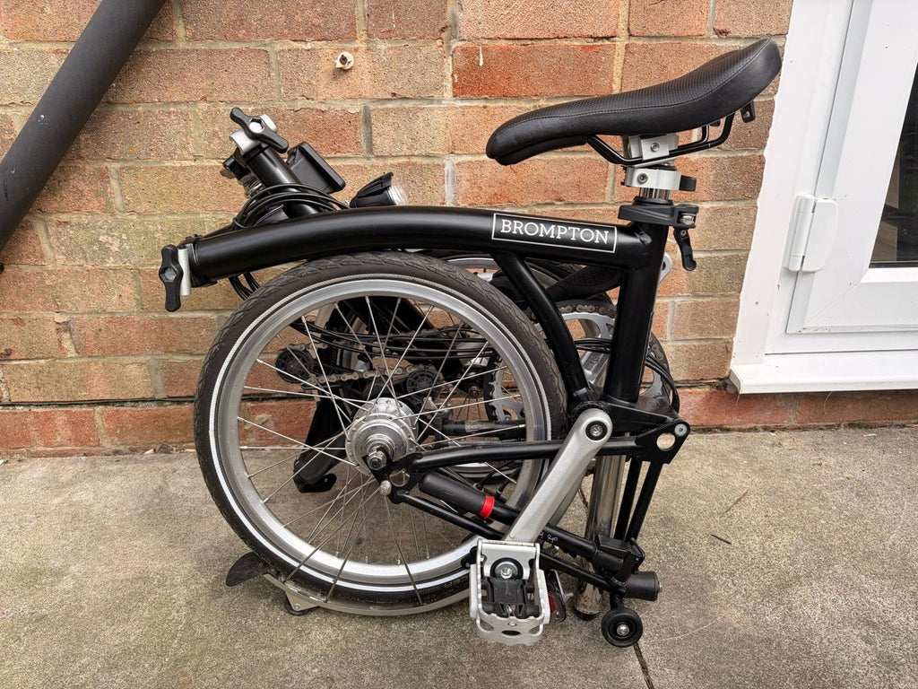 Brompton C Line Folding Bike 6-Speed matte black Good Condition